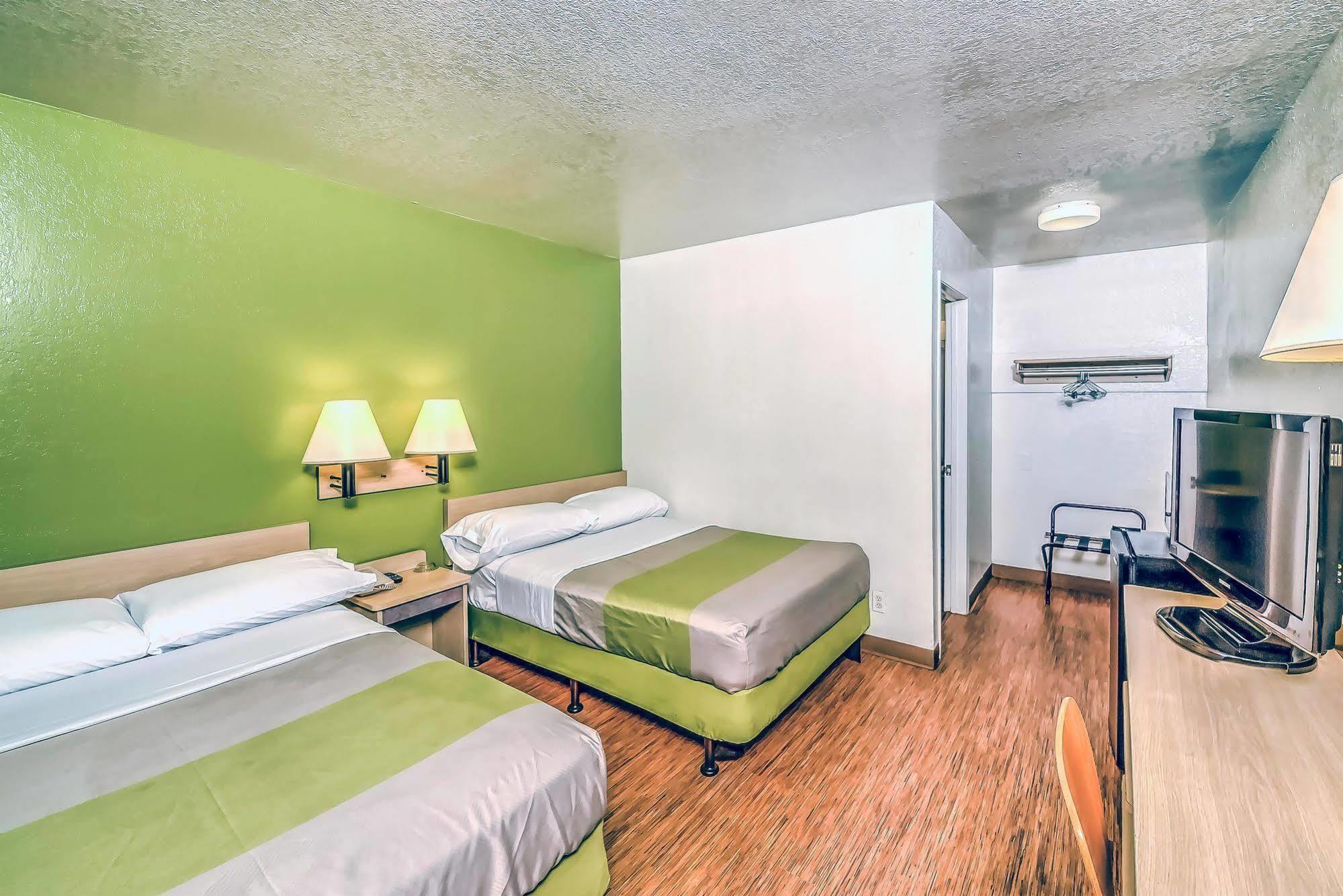 Pensão Park By Radisson, 2*